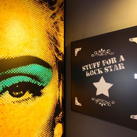 Hotel Apartamentos Rock Star Taboadela Ngoại thất bức ảnh