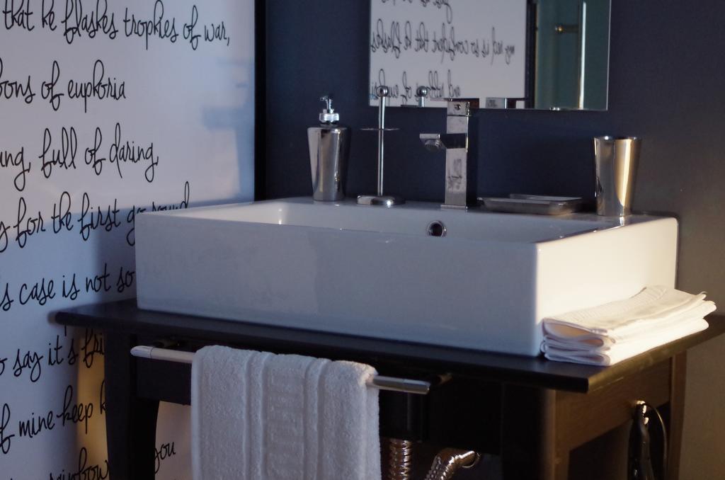 Hotel Apartamentos Rock Star Taboadela Phòng bức ảnh